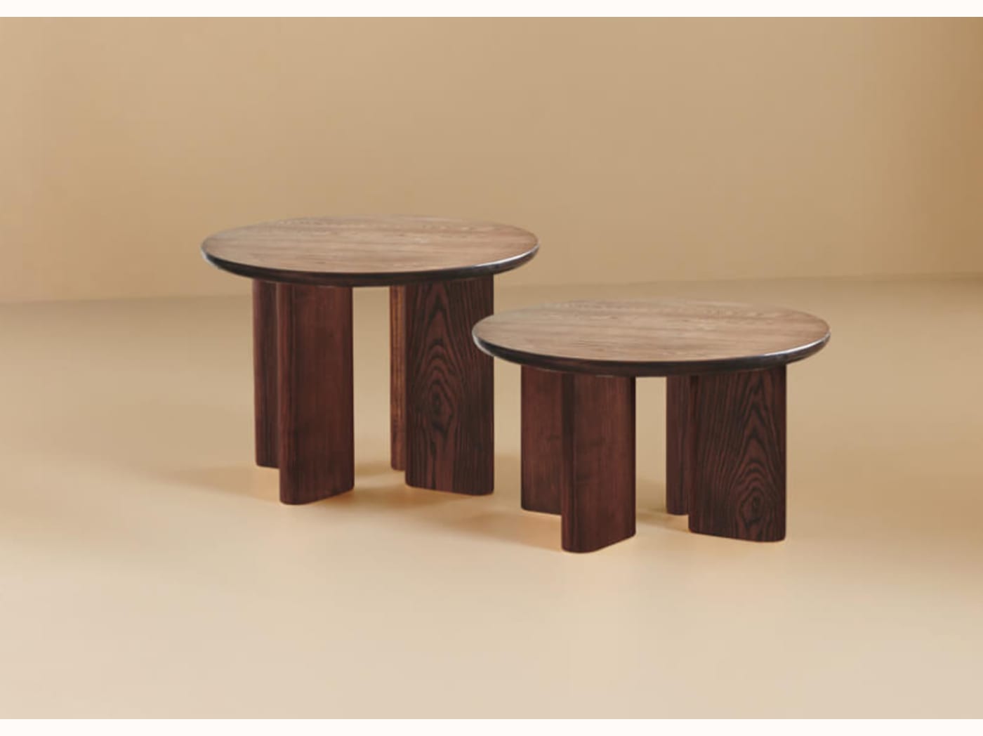 Tables basses gigognes rondes en bois massif foncé - BAOBAB