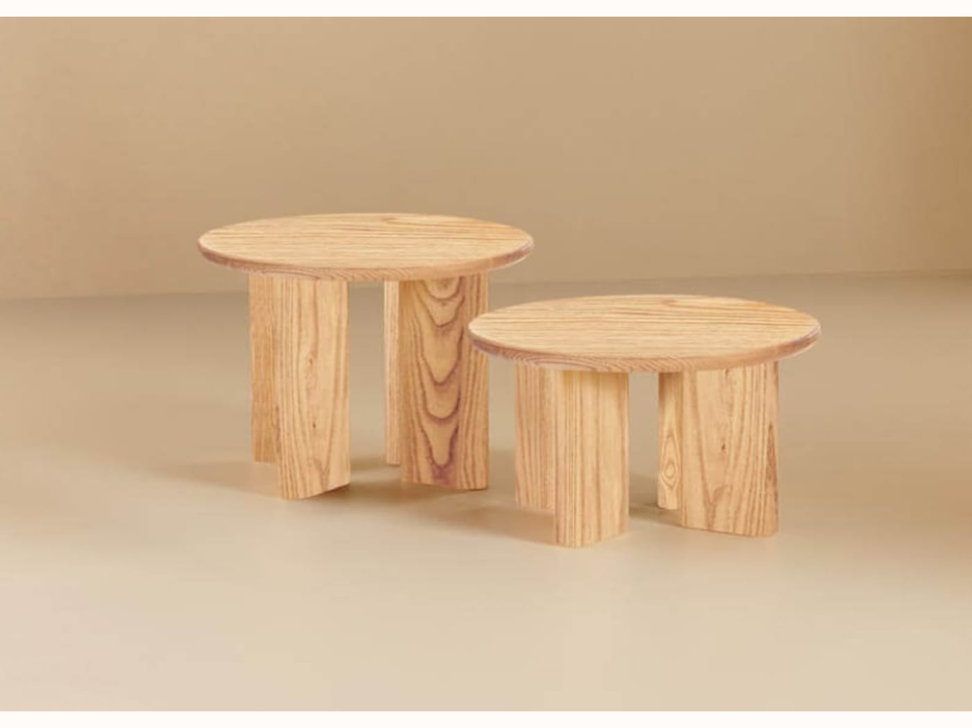 Tables basses gigognes rondes en bois massif clair - BAOBAB