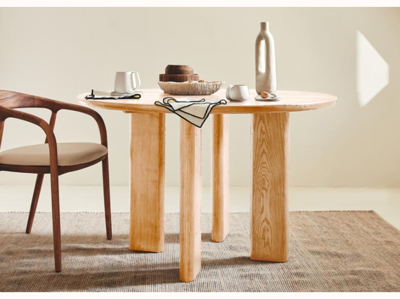 Table à manger ronde en bois massif BAOBAB