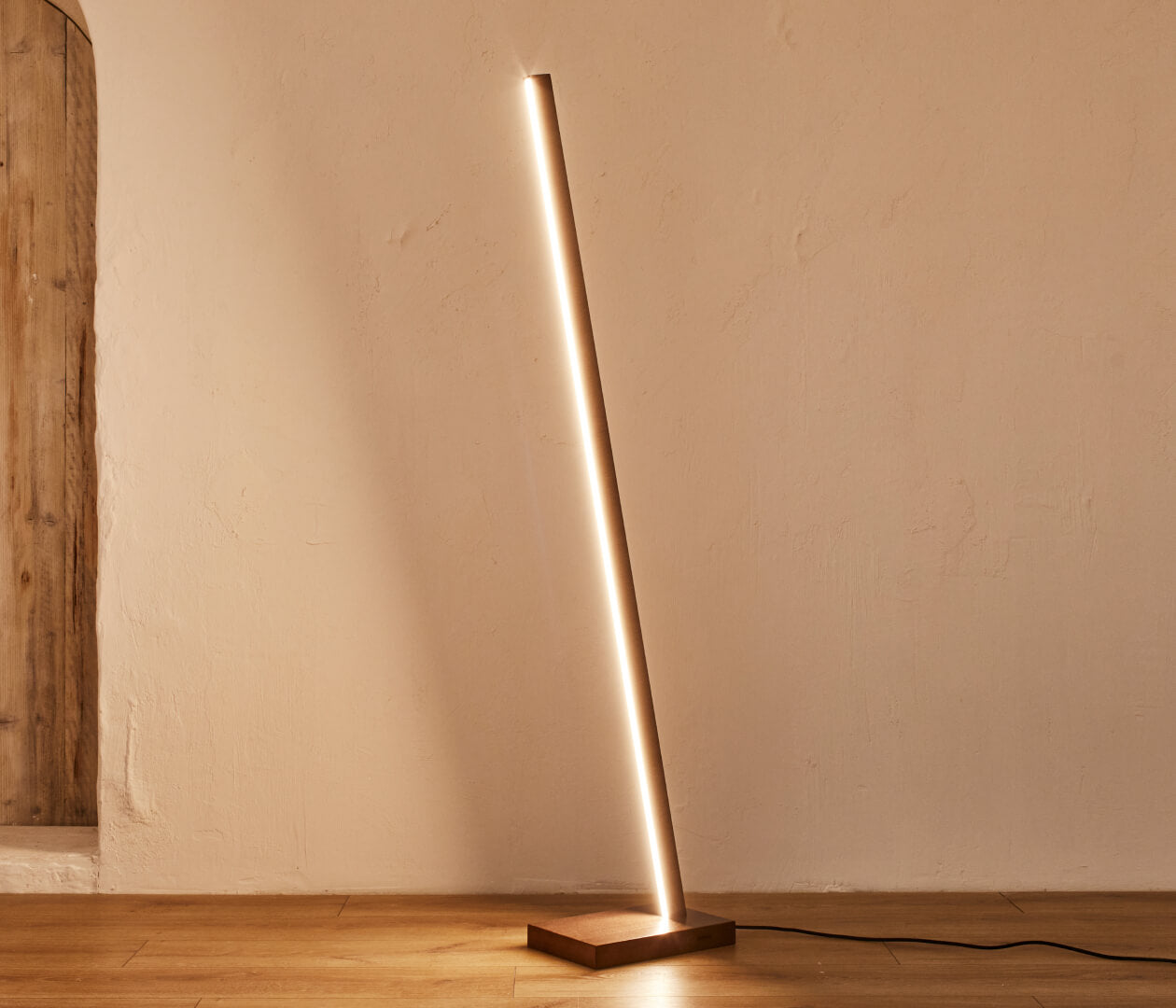 Lampadaire Led en bois NYNE