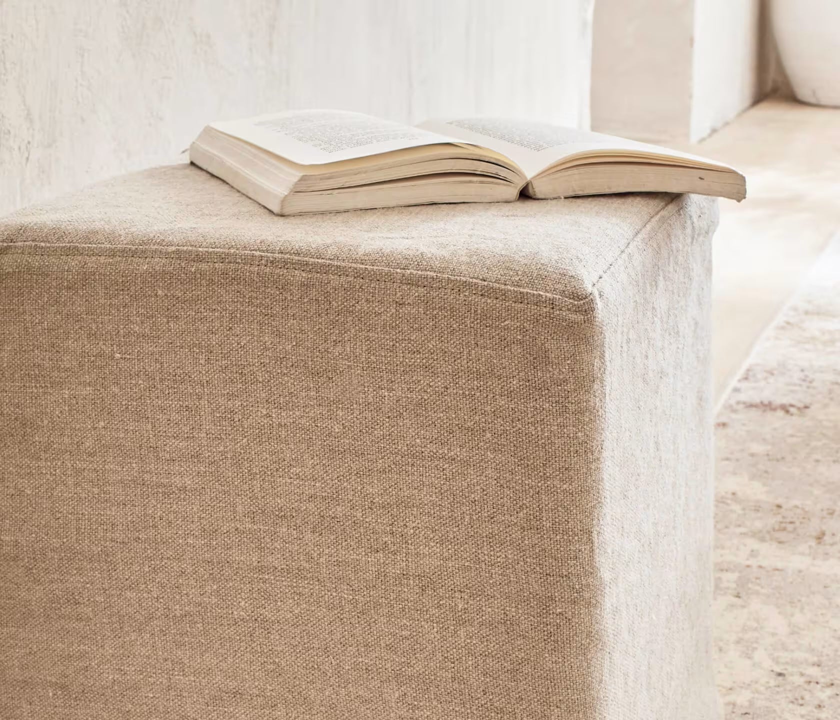 Petit pouf en lin PALM