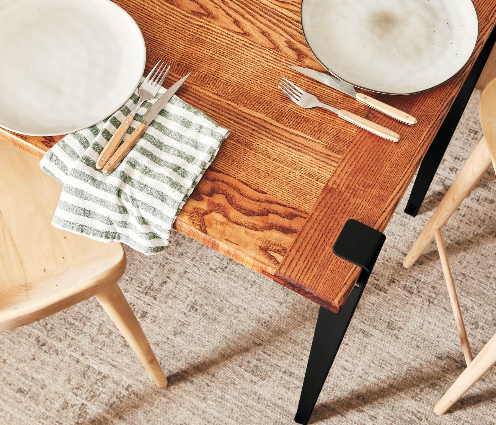 Table haute en bois massif ÉOS - Kipli x TIPTOE 80x80cm