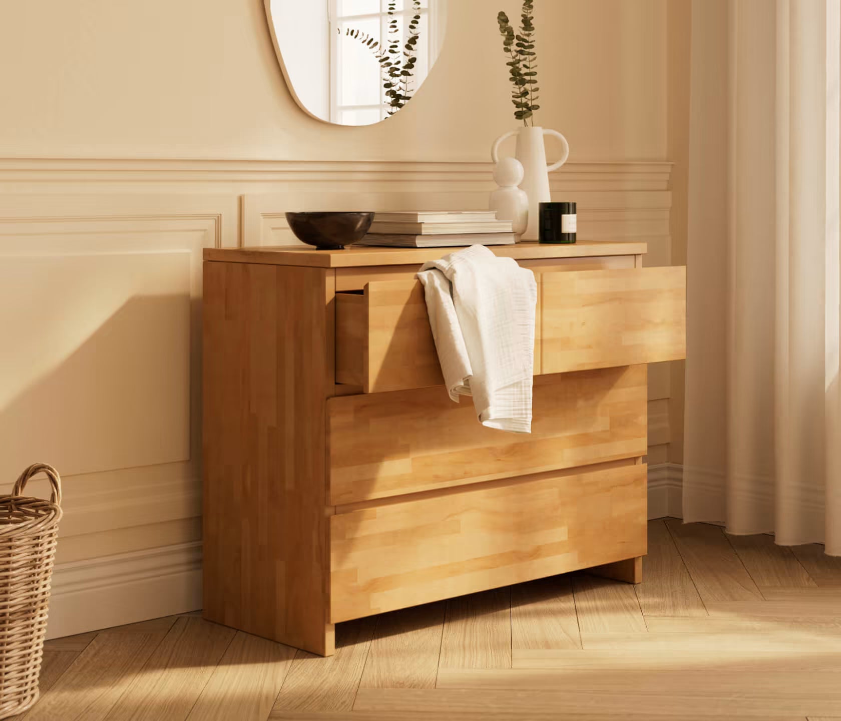 Commode en bois massif AVA