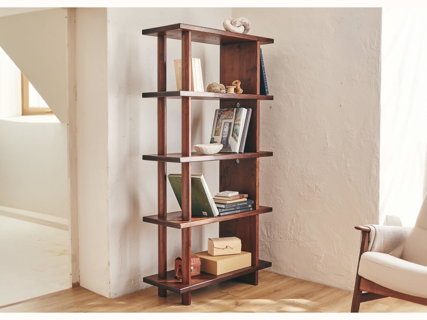 Étagère haute en bois massif TORII