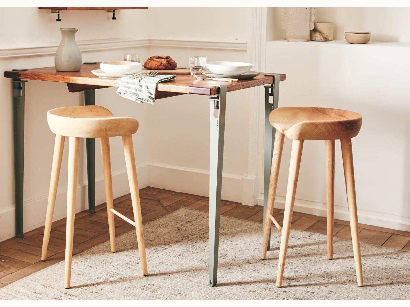 Tabouret en bois LYRA