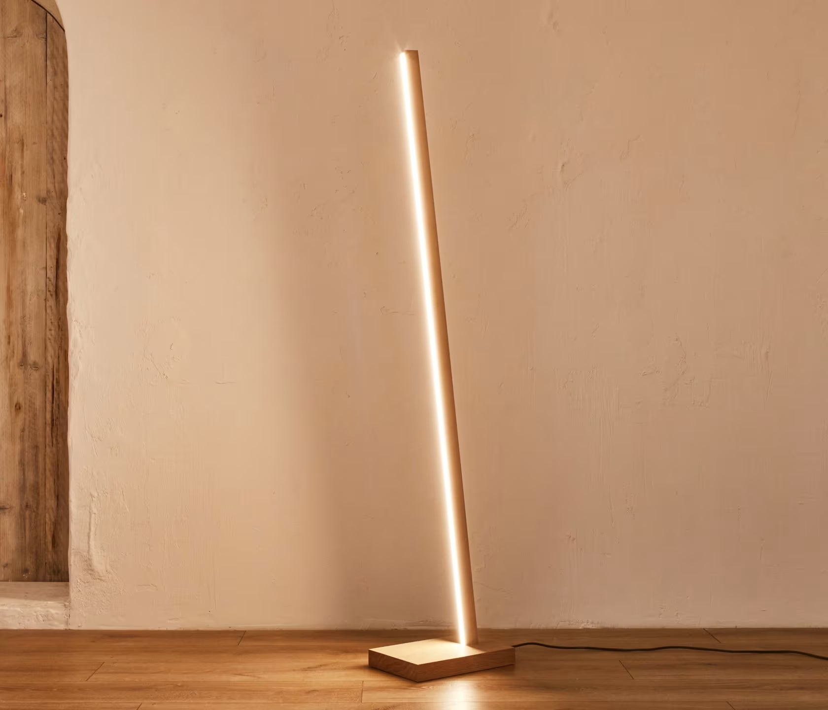 Lampadaire Led en bois NYNE