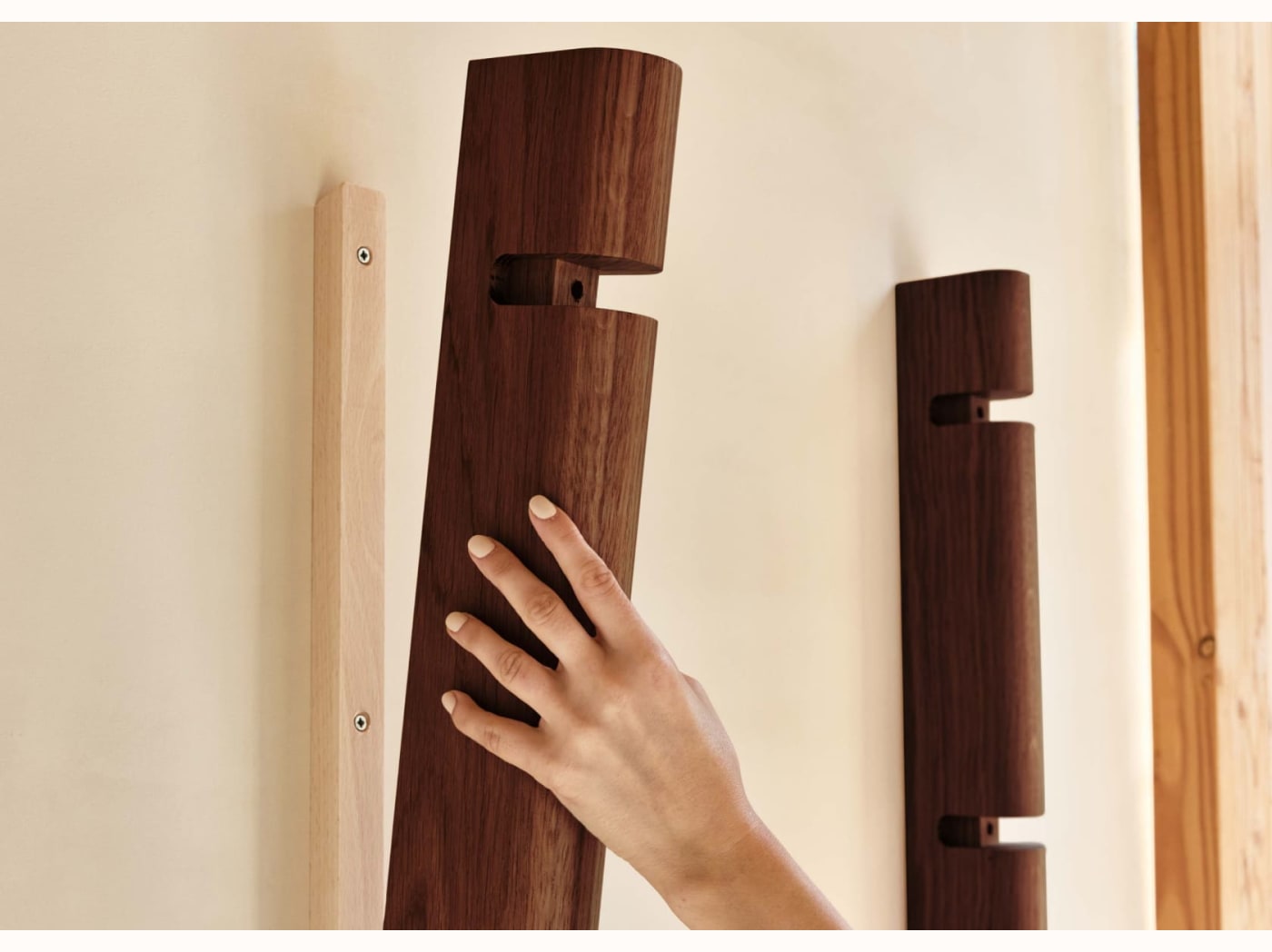 Étagère murale modulable en bois massif BAOBAB