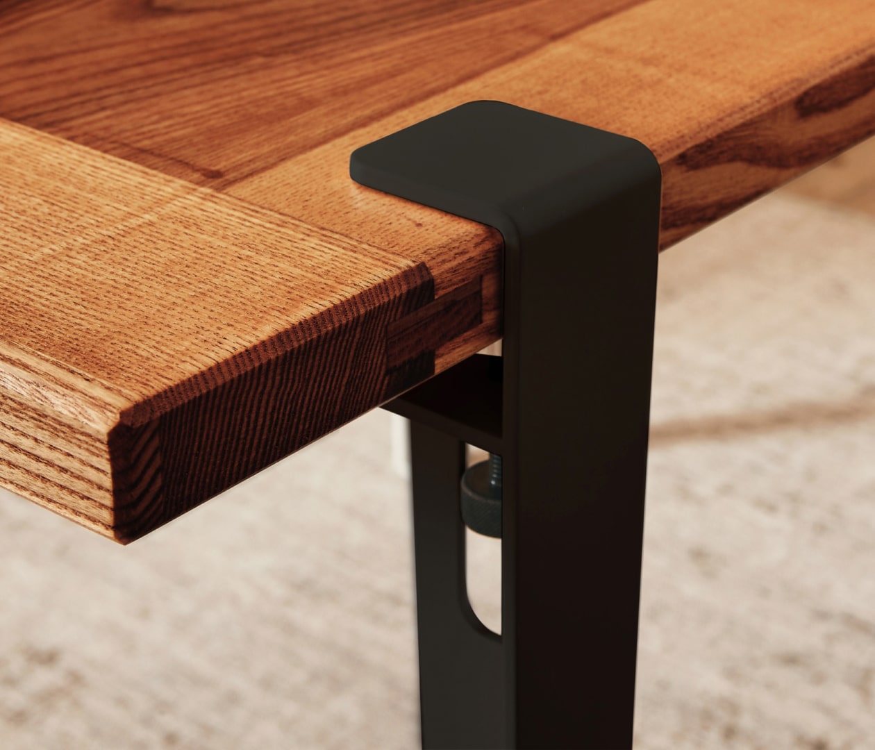 Table à manger en bois massif ÉOS - Kipli x TIPTOE