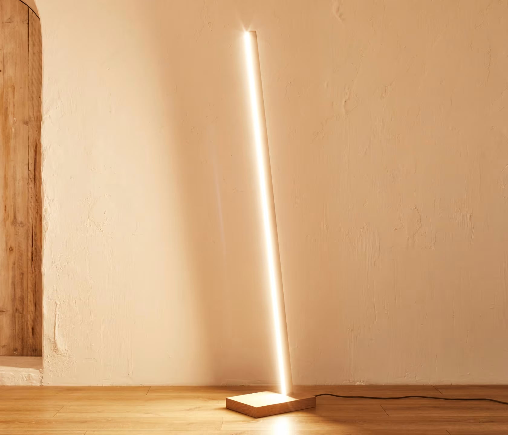 Lampadaire Led en bois NYNE