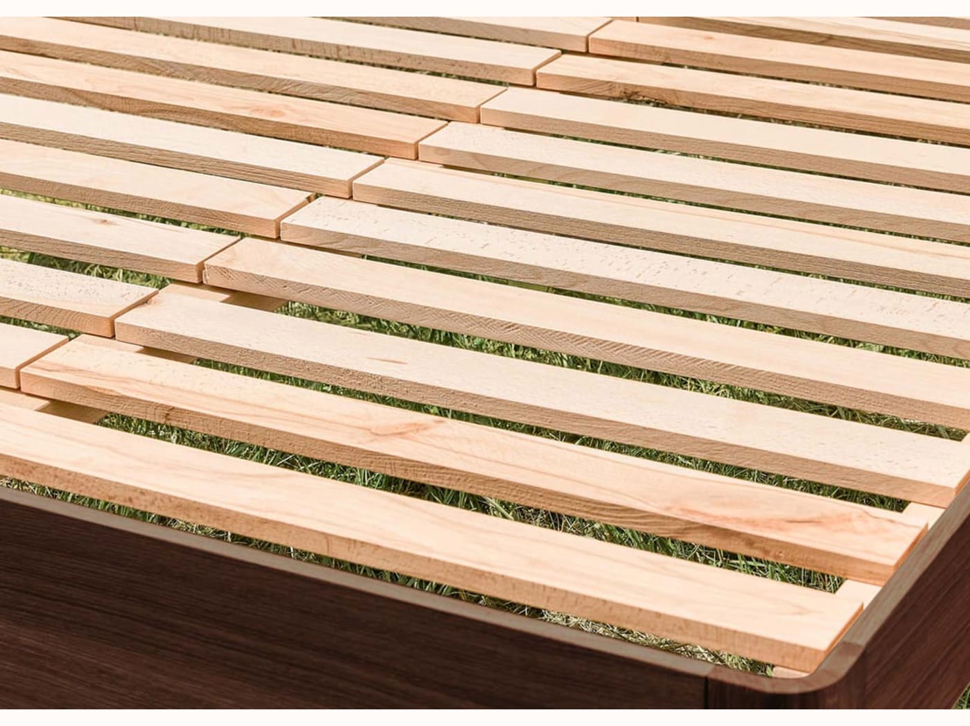 Lit avec sommier en chêne massif CLAIRIÈRE