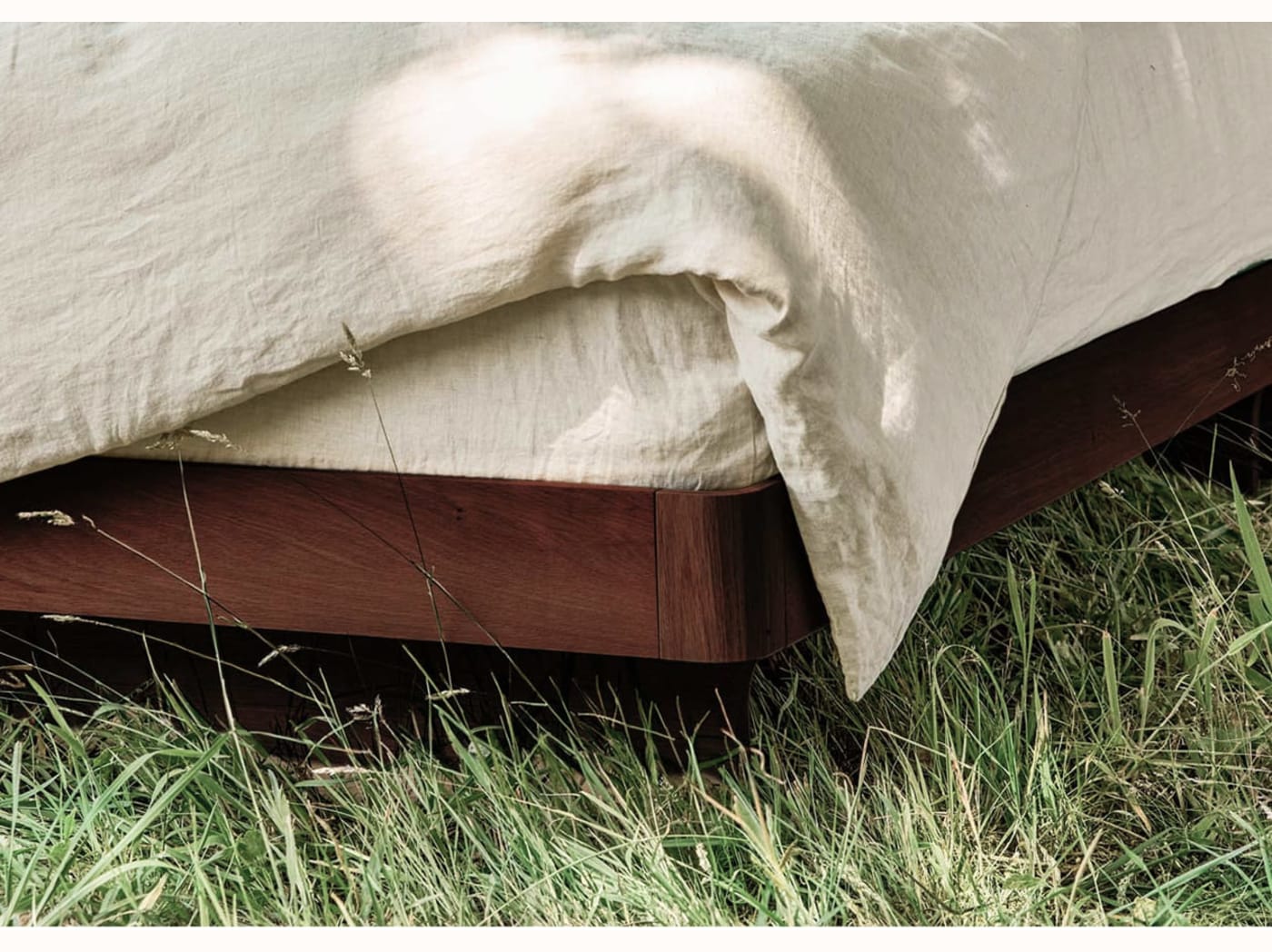 Lit avec sommier en chêne massif HAMAC