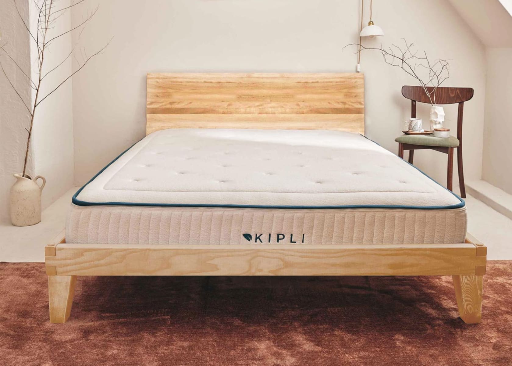 Lit avec sommier en bois massif LUCA