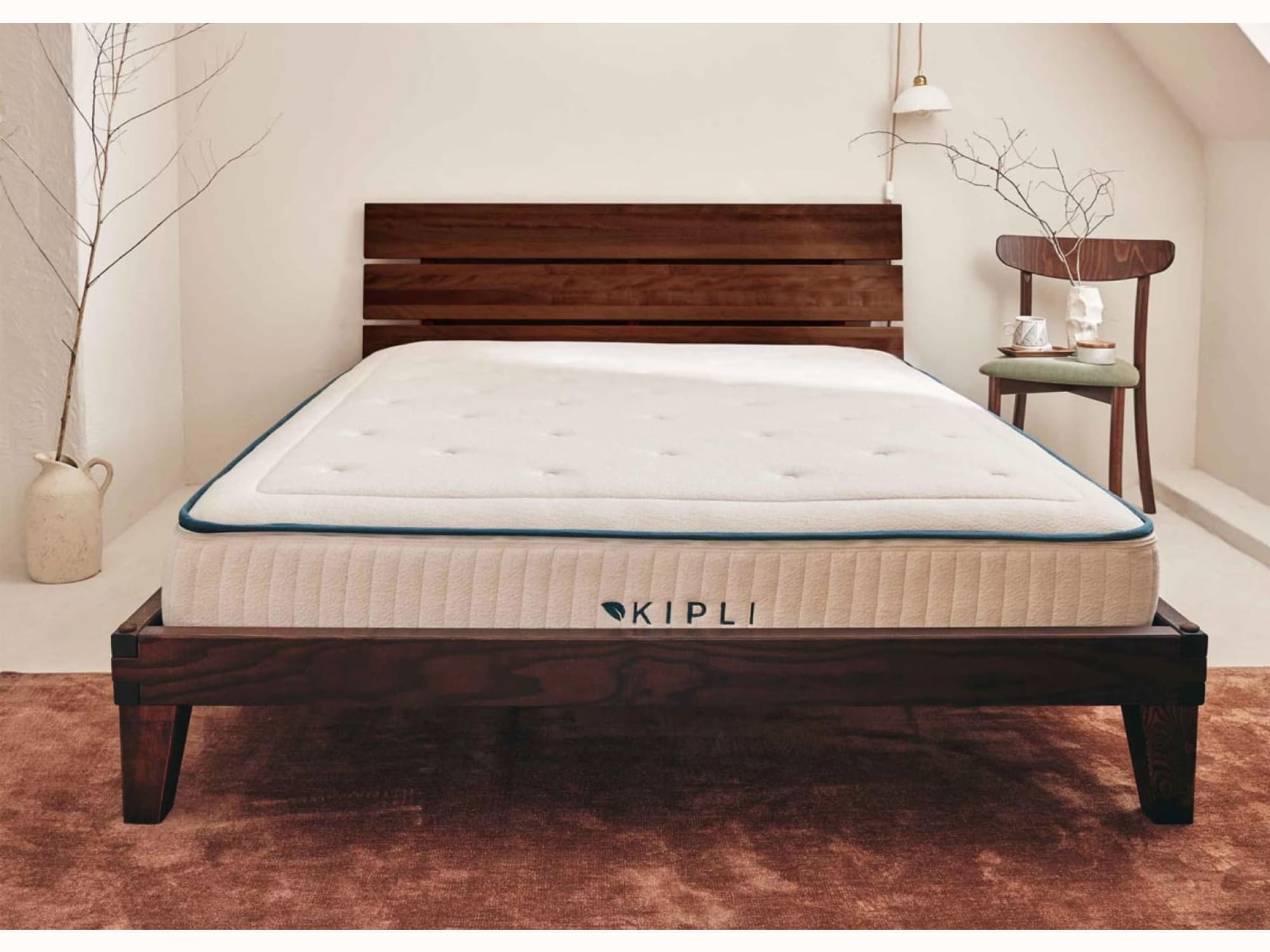 Lit avec sommier en bois massif LUCA