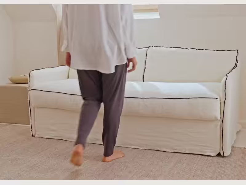 Charger la vidéo : Canapé convertible en lin OLIA