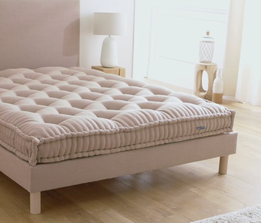 Cargar vídeo: Matelas en laine